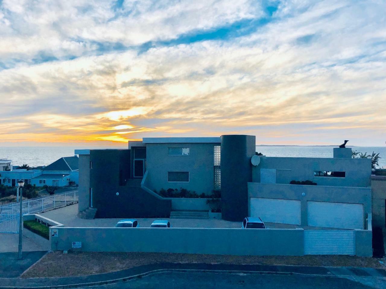 Small Bay Beach Suites Cidade Do Cabo Exterior foto